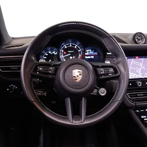 Porsche Macan T 2024