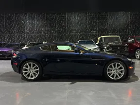 Aston Martin V8 Vantage 2014
