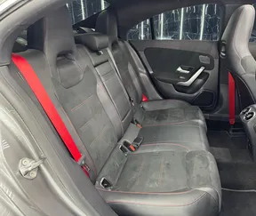 Mercedes-Benz CLA 35 AMG 2021