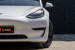 Tesla Model 3 Standard 2023
