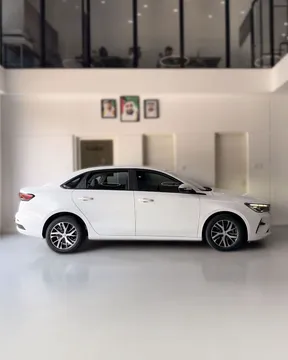 Geely Emgrand 2025