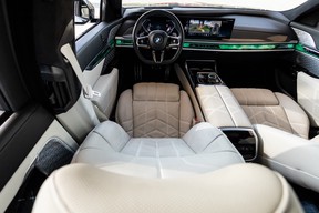 BMW 7 Series 760 2023