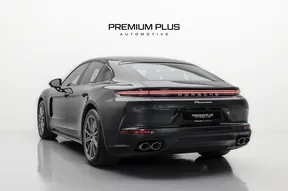 Porsche Panamera 2024