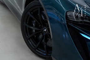 McLaren Artura 2023