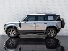 Land Rover Defender 110 2024