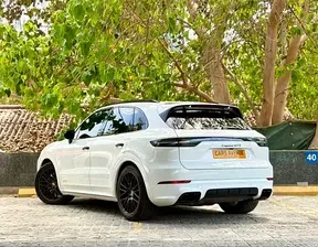 Porsche Cayenne GTS 2021