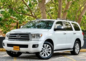 Toyota Sequoia 2013
