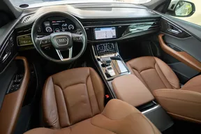 Audi Q8 2021