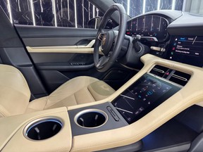 Porsche Taycan Turbo S 2024