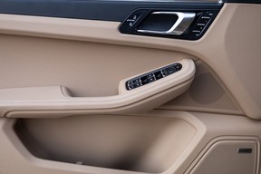 Porsche Macan 2025