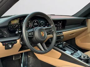 Porsche 911 Carrera 4 2023