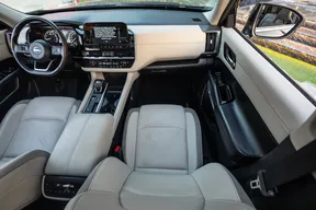 Nissan Pathfinder 2024