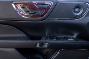 Lincoln Continental Sedan 2018