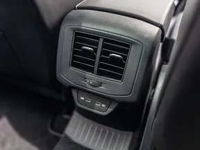 Volkswagen T-Roc 2024