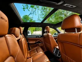Porsche Cayenne GTS 2016