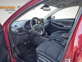 Hyundai i30 2021