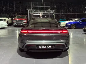 Porsche Taycan GTS 2023