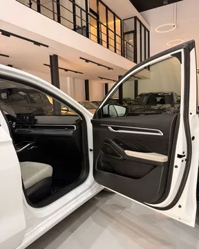 Geely Emgrand 2025