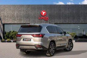 Lexus LX 700h 2025