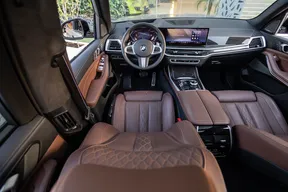 BMW X7 40 2025
