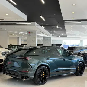Lamborghini Urus 2021
