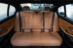 BMW 3 Series 330 2019