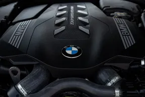 BMW 8 Series M850 2022