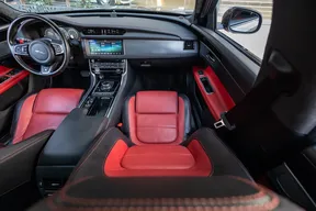 Jaguar XF 2020