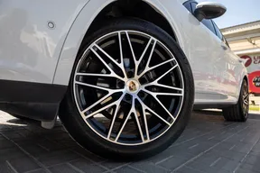 Porsche Cayenne Coupé 2025