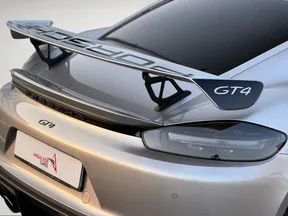Porsche Cayman 718 GT4 2022
