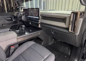 GMC Hummer EV 2024