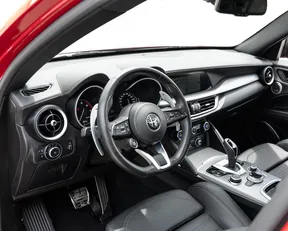 Alfa Romeo Stelvio 2023