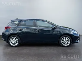 Toyota Auris 2016