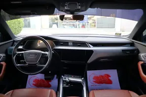 Audi Q8 2024