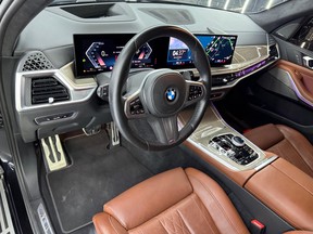 BMW X7 40i 2024