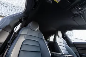 Porsche Taycan 2024