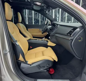 Volvo XC90 2024