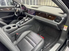 Porsche Panamera 2022