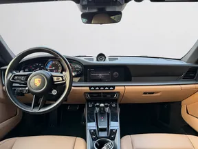 Porsche 911 Carrera 4 2024