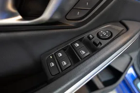 BMW 3 Series 330 2020