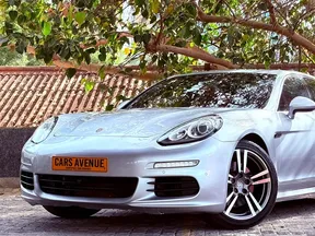 Porsche Panamera 4S 2014