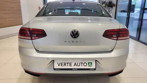 Volkswagen Passat 2022