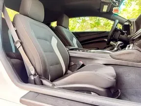 Chevrolet Camaro 2021
