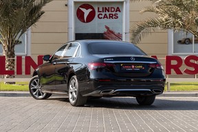 Mercedes-Benz E-Class 300 2023