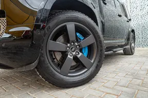 Land Rover Defender 110 2025