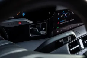 Porsche Taycan 2024