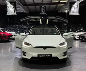 Tesla Model X 2018