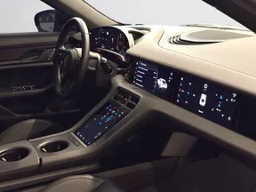 Porsche Taycan 2023
