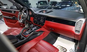 Porsche Cayenne 2022