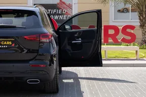 Mercedes-Benz GLA 200 2023